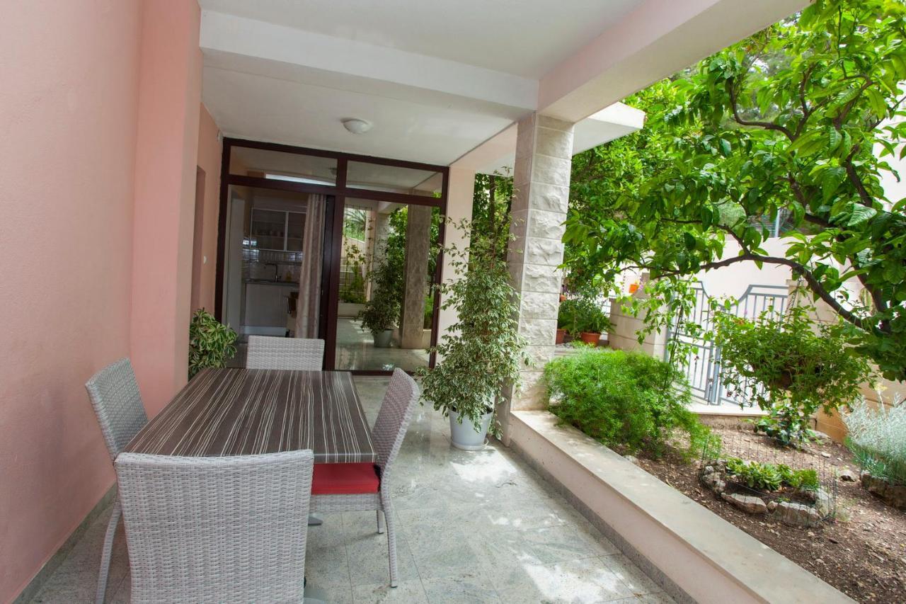 Villa Alesa Tučepi Εξωτερικό φωτογραφία